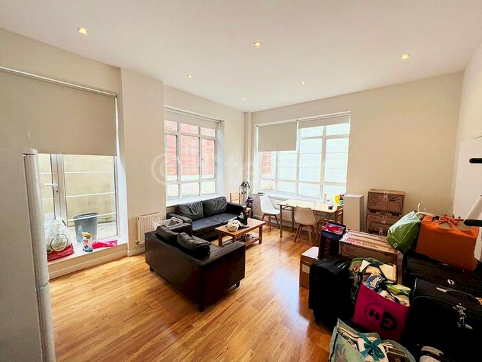 2 Bedroom Flat To Rent In Drummond Crescent, London, NW1
