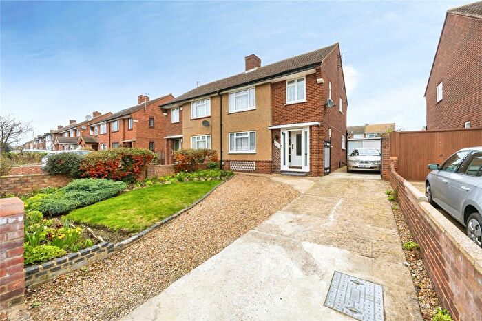 3 Bedroom Semi-Detached House For Sale In Putnoe Street, Bedford, Bedfordshire, MK41