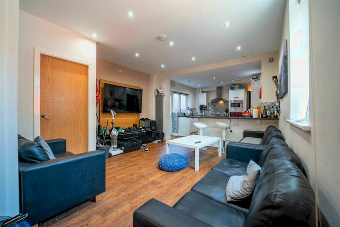 10 Bedroom House To Rent In Heeley Road, Birmingham, B29