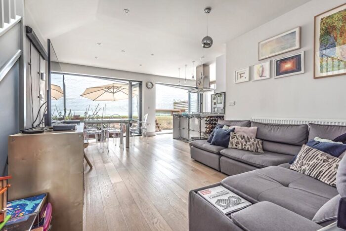 3 Bedroom House To Rent In Bon Marche Mews, Gipsy Hill, London, SE27