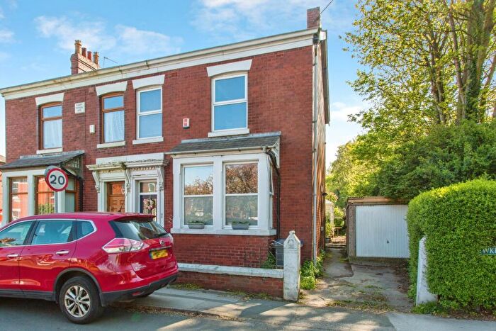 4 Bedroom Semi Detached House For Sale In Hawkhurst Road, Penwortham, Preston, Lancashire, PR1