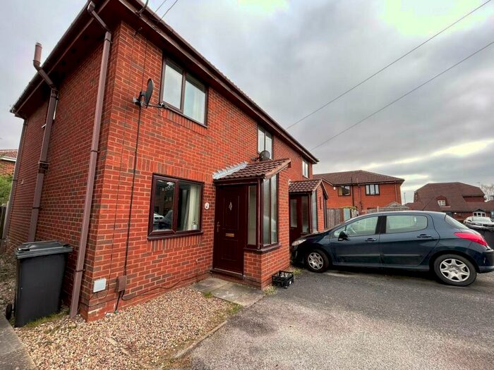 2 Bedroom House To Rent In Michelle Close, Stenson Fields, Derby, DE24