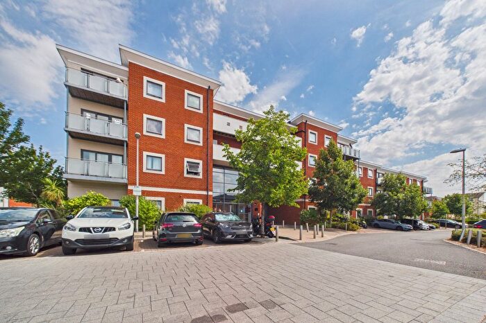 1 Bedroom Flat For Sale In Heron House, Rushley Way, Reading, Berkshire, RG2