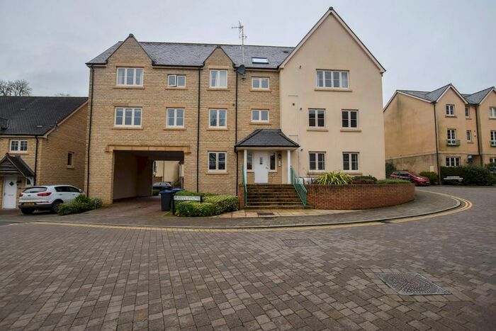 2 Bedroom Flat To Rent In Sir Bernard Lovell Road, Malmesbury SN16