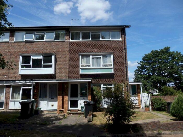 2 Bedroom Maisonette To Rent In Epsom, KT17