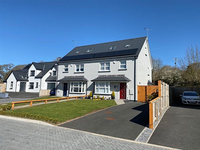 3 Bedroom Semi-detached House For Sale In Knights Court, Templeton, SA67