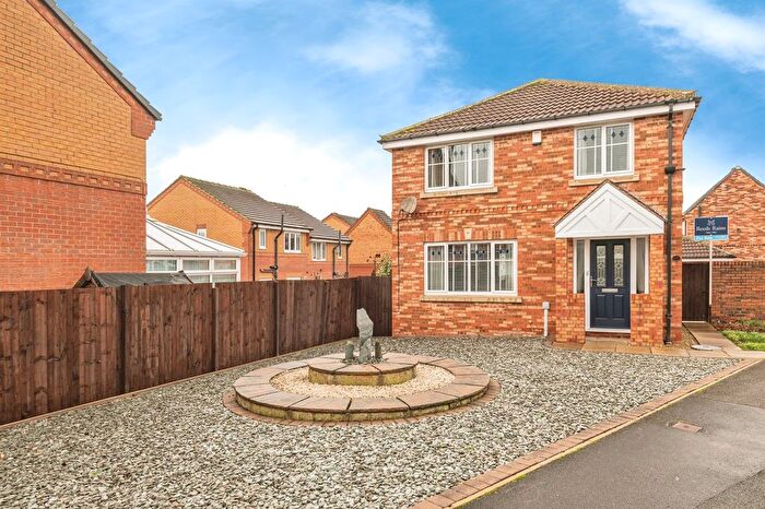 3 Bedroom Detached House For Sale In Larkspur Way, Wakefield, WF2