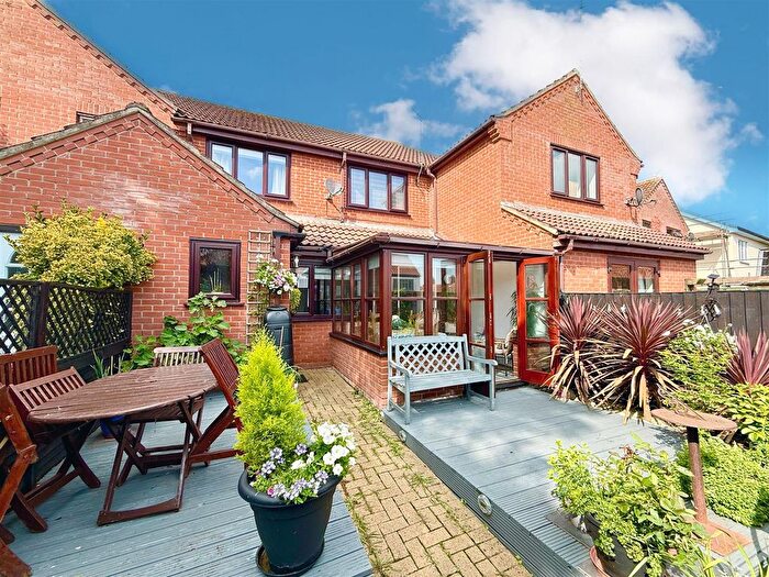 3 Bedroom Property For Sale In Old Road, Acle, NR13
