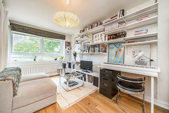 Studio To Rent In Penshurst Road, Victoria Park, E9