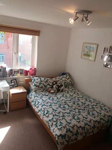 1 Bedroom Flat To Rent In Wyndham Estate, Southwark, SE5