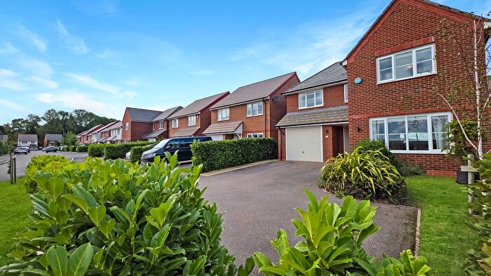 4 Bedroom Detached House For Sale In Garrett Meadow, Tyldesley, M29