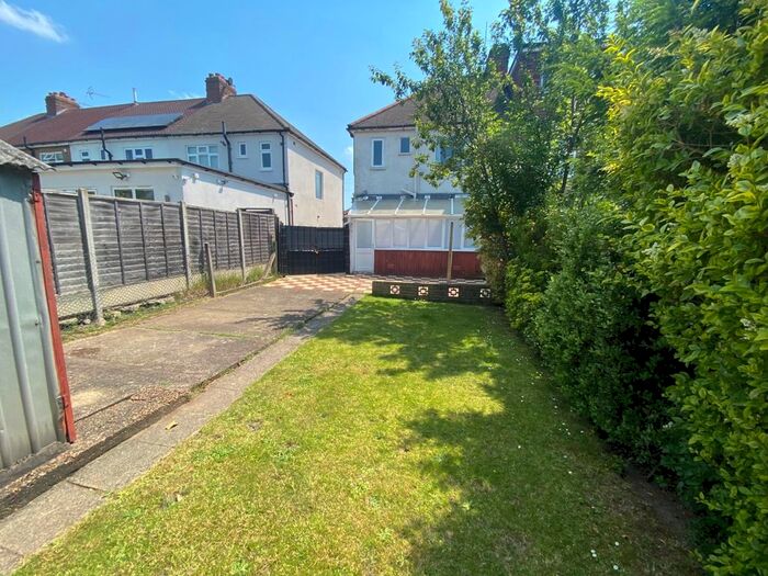 3 Bedroom Terraced House To Rent In Ladysmith Road, Enfield, EN1