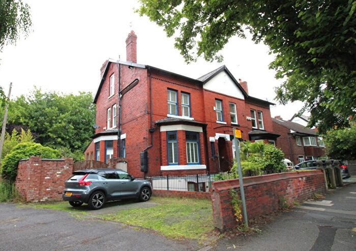 6 Bedroom Semi-Detached House For Sale In Lime Road, Stretford, Manchester., M32