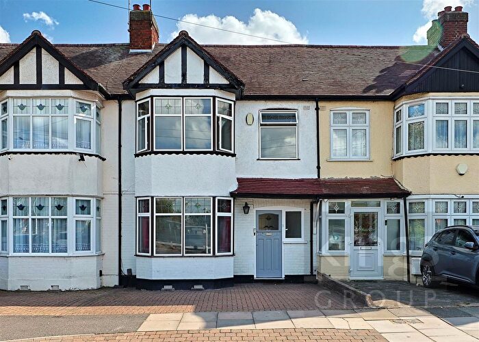 3 Bedroom Terraced House For Sale In Great Cambridge Road, Enfield, EN1