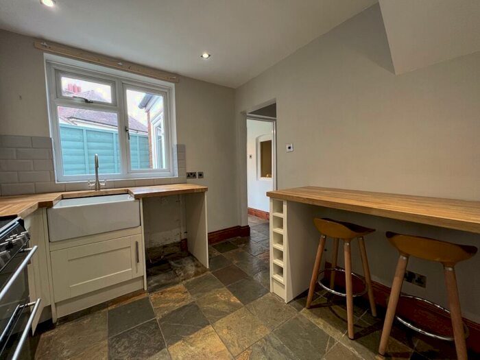 2 Bedroom End Of Terrace House To Rent In Stourbridge - Brook Street, DY8