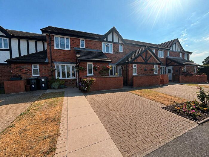 2 Bedroom Terraced House For Sale In Hargreave Close, Sutton Coldfield, B76
