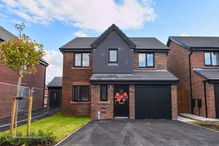 4 Bedroom Detached House To Rent In Silk Mill Street, Tyldesley, Manchester, M28