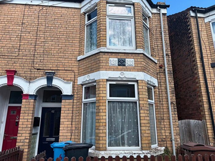 2 Bedroom End Of Terrace House To Rent In East Park Avenue, Hull, HU8