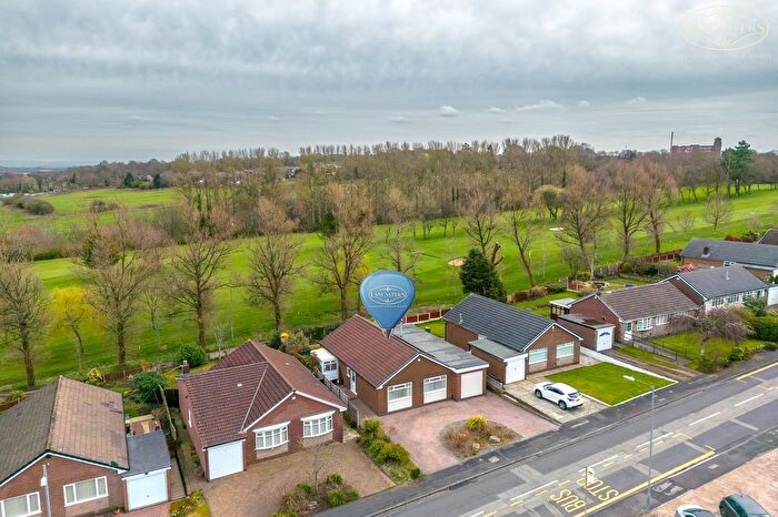 3 Bedroom Detached House For Sale In Armadale Road, Ladybridge, Bolton, BL3