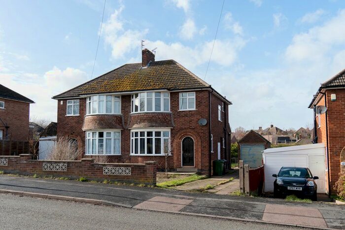 3 Bedroom Semi-Detached House To Rent In Park Road, Loughborough, LE11