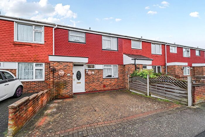 3 Bedroom Terraced House For Sale In Osborne Road, Belvedere, DA17
