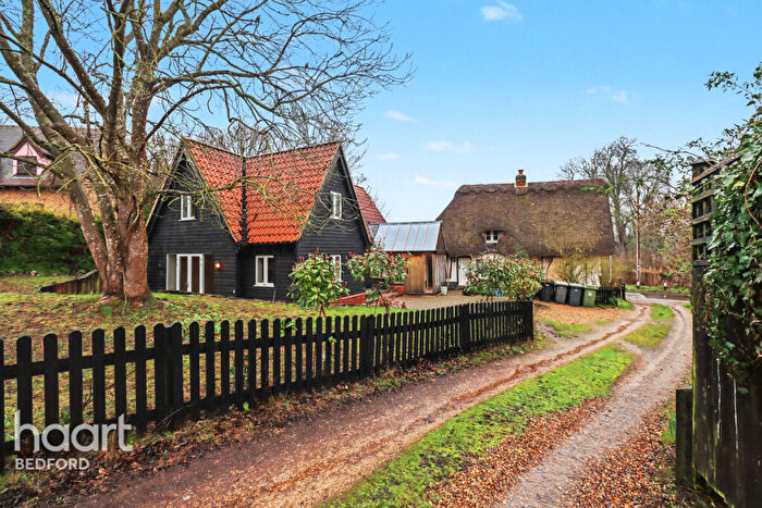 5 Bedroom Character Property To Rent In Warden Road, Biggleswade, SG18