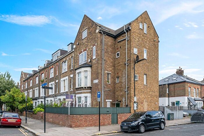 1 Bedroom Flat To Rent In Somerfield Road, London, N4