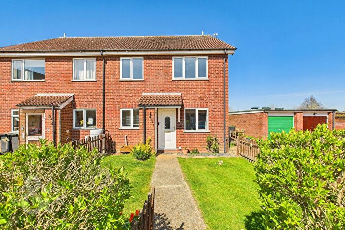 2 Bedroom Cluster House For Sale In Broadfields Road, Gislingham, Eye, IP23