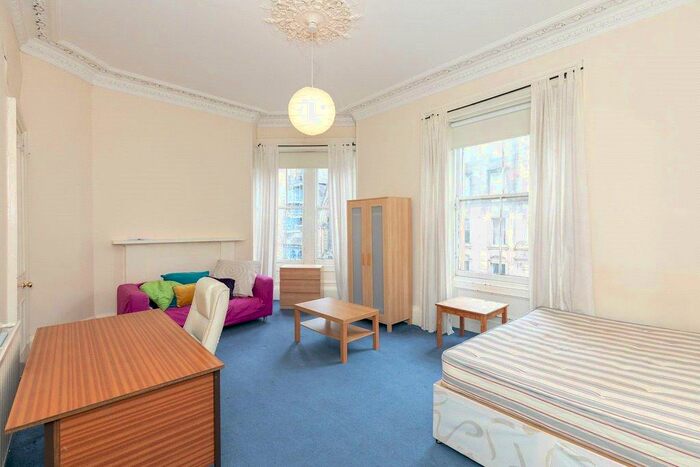 3 Bedroom Apartment To Rent In Bruntsfield Place, Bruntsfield, Edinburgh, EH10