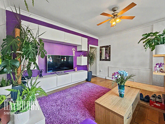 3 Bedroom End Of Terrace House For Sale In Furlong Road, Rotherham, S63