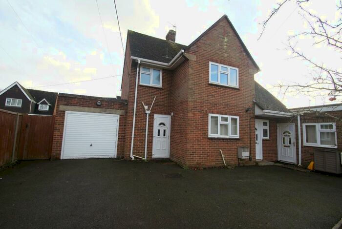 4 Bedroom Detached House To Rent In Acre Path, Andover, SP10