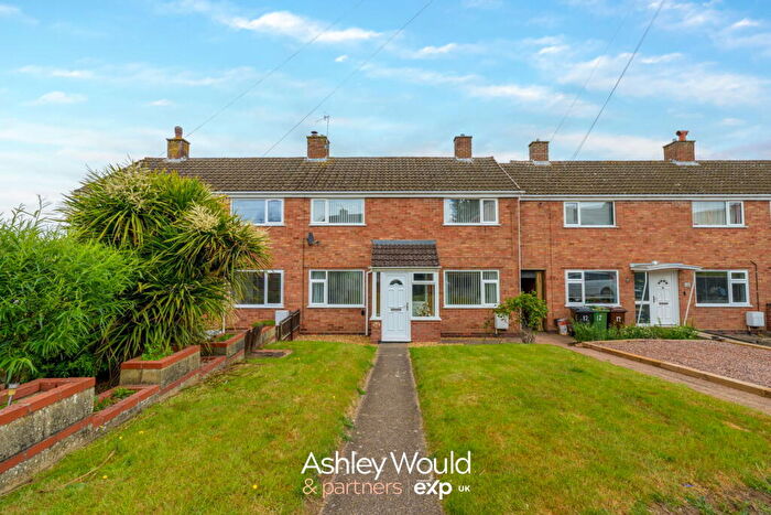 3 Bedroom Terraced House For Sale In Foxwalks Avenue, Bromsgrove, B61