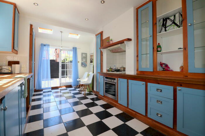 4 Bedroom Town House To Rent In Hayes Road, Clacton-On-Sea, CO15