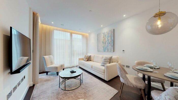 2 Bedroom Flat To Rent In Charles Clowes Walk, SW11