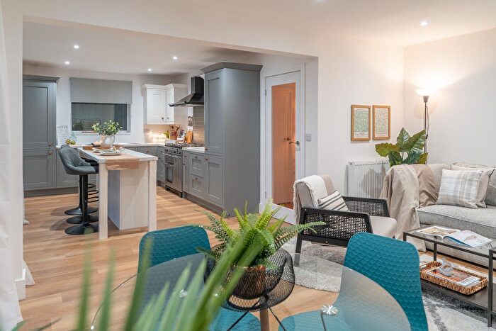 4 Bedroom Detached Bungalow For Sale In West Dyke Road, Redcar, TS10