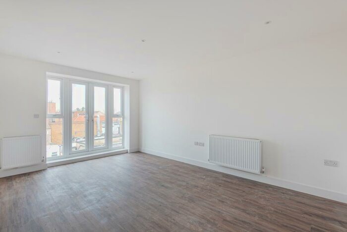 2 Bedroom Flat To Rent In Bellegrove Road Welling, DA16