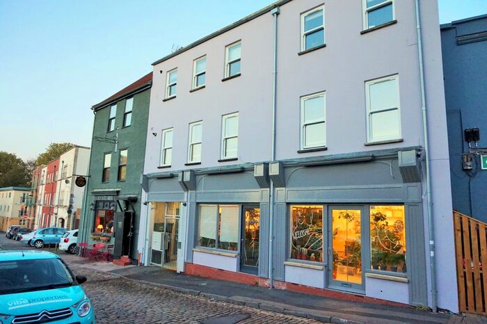 1 Bedroom Flat To Rent In West Street, Old Market, BS2