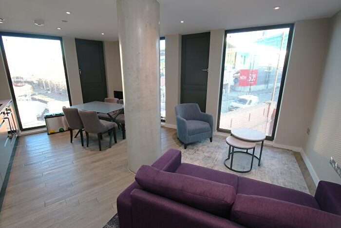 2 Bedroom Apartment To Rent In Burlington House Tariff Street, M1