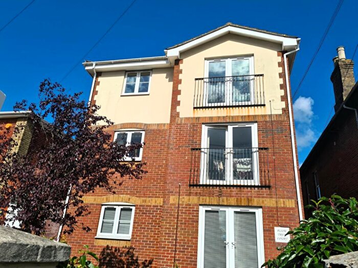 1 Bedroom Flat To Rent In Millbrook Road East, Southampton, Hampshire, SO15