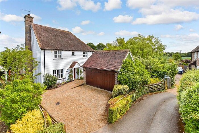 4 Bedroom Detached House For Sale In Couchman Green Lane, Staplehurst, Kent, TN12