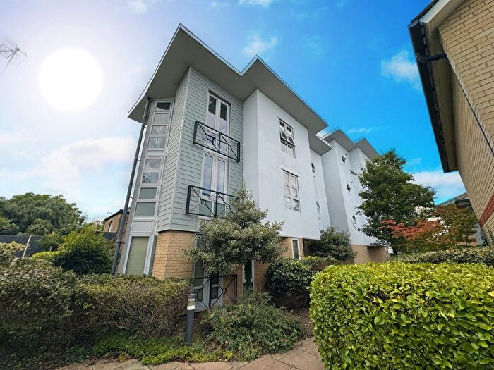 2 Bedroom Flat To Rent In Priory Courtyard, Ramsgate, Kent, CT11