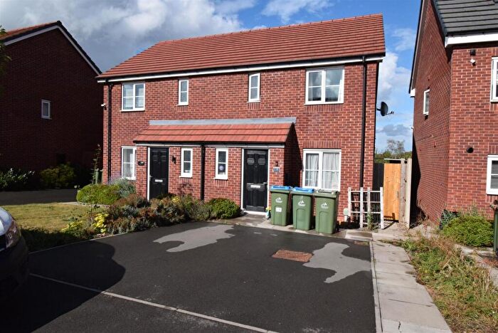 3 Bedroom Semi-Detached House For Sale In Willow Way, Coventry, CV3