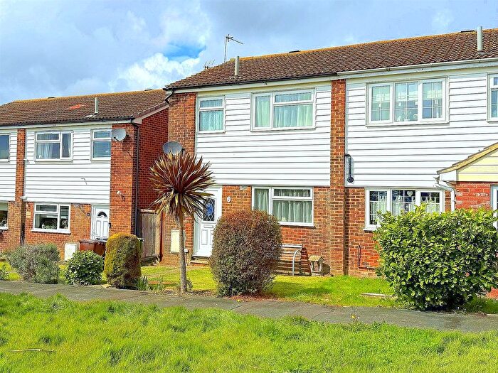 3 Bedroom Semi-Detached House For Sale In Bramble Close, Langney, Eastbourne, BN23