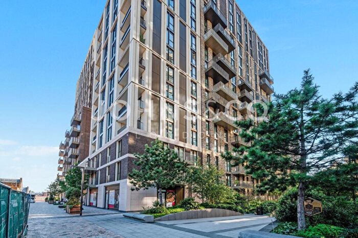 Apartment To Rent In Merino Gardens, London, E1W