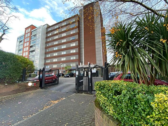 Studio To Rent In Seymour Grove, Manchester, M16