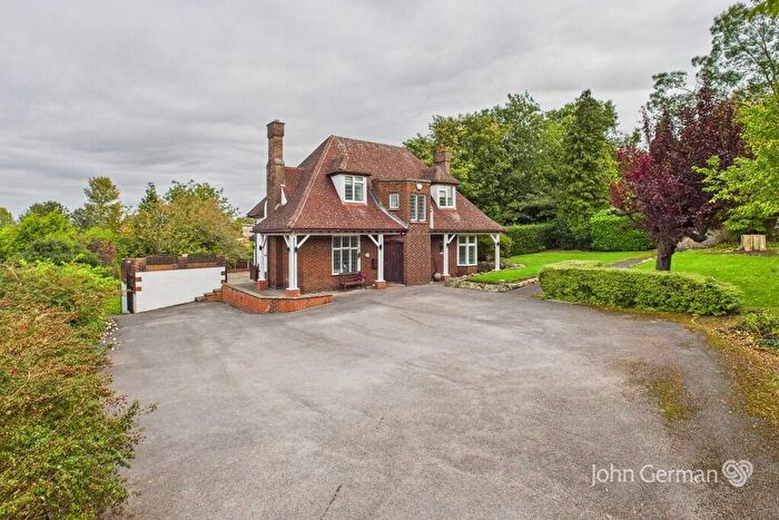 5 Bedroom House For Sale In High Bank Road, Burton-on-Trent, DE15