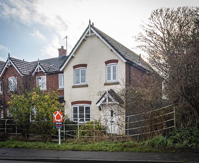 3 Bedroom End Of Terrace House For Sale In Milars Field, Morda, Oswestry, SY10