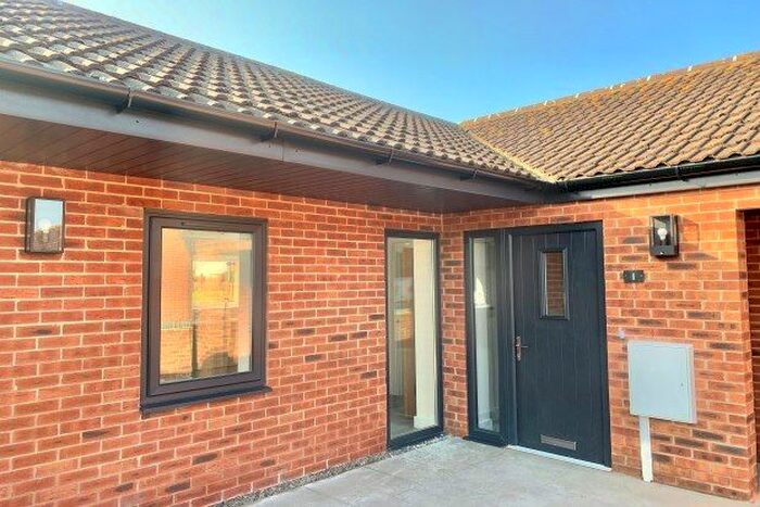 2 Bedroom Barn Conversion To Rent In Holme Farm Court, Nottingham, NG2
