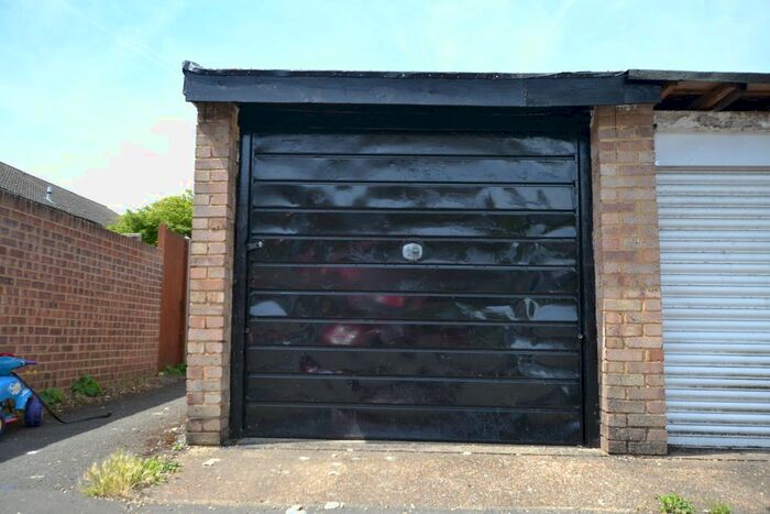 Parking/garage To Rent In Channel Close, Heston, Hounslow, TW5