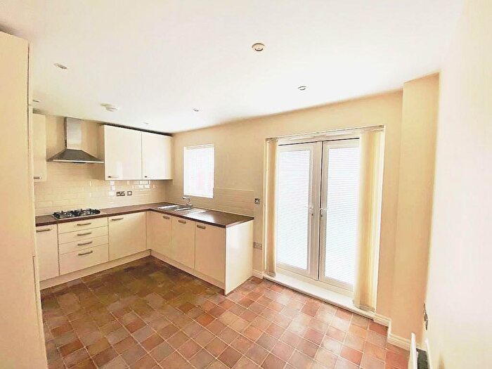 3 Bedroom Terraced House For Sale In Avian Avenue, Frogmore, AL2